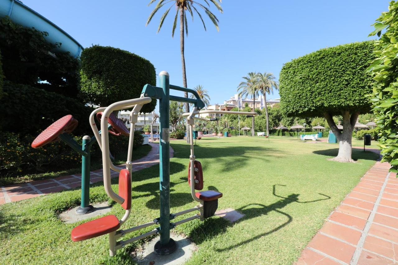 074 - Fabulous Sea View Apartment In Benal Beach Complex Benalmádena Esterno foto